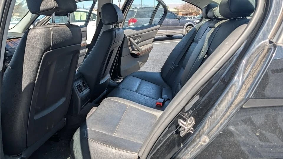 2011 BMW E90 3 Series Sedan - Image 11 of 17