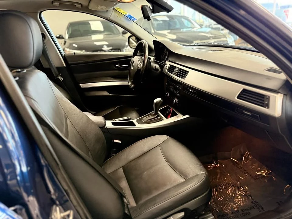 2011 BMW E90 3 Series Sedan - Image 16 of 20