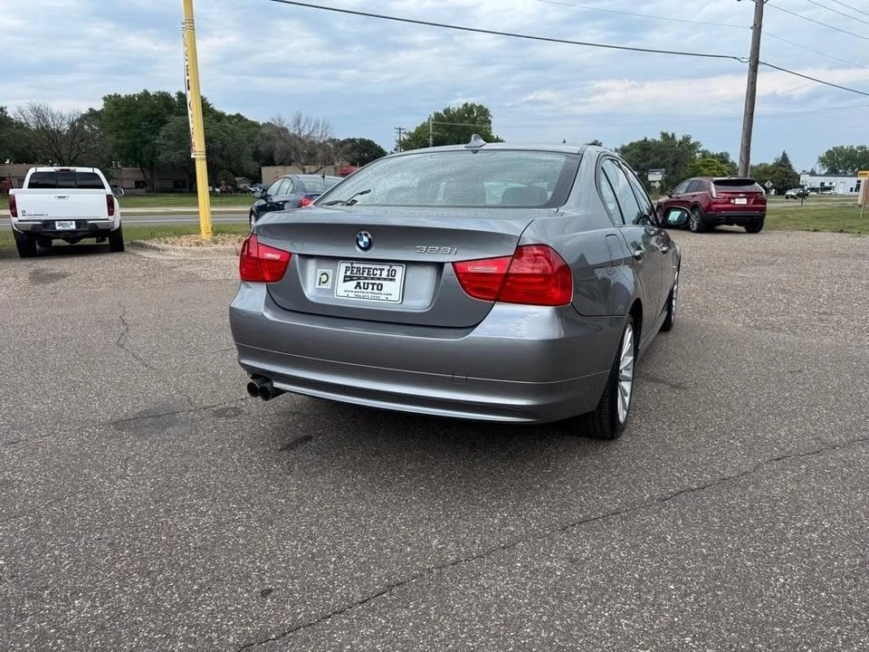 2011 BMW E90 3 Series Sedan - Image 5 of 20