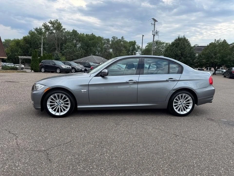 2011 BMW E90 3 Series Sedan - Image 9 of 20