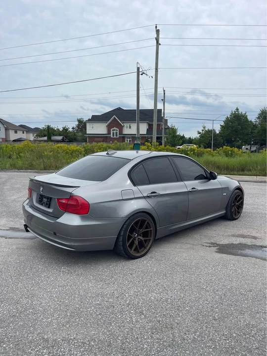 2011 BMW E90 3 Series Sedan - Image 4 of 11