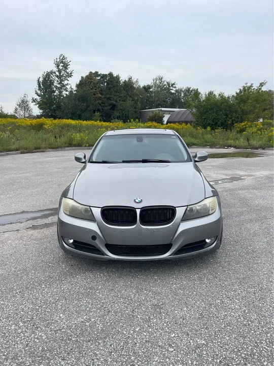 2011 BMW E90 3 Series Sedan - Image 2 of 11