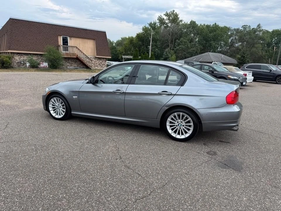 2011 BMW E90 3 Series Sedan - Image 8 of 20