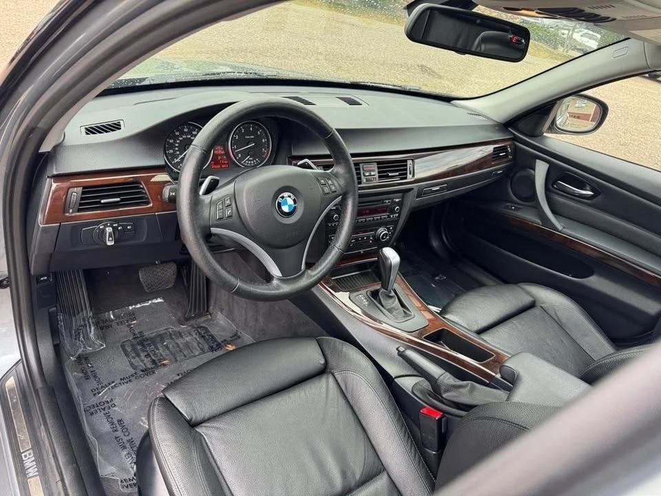 2011 BMW E90 3 Series Sedan - Image 15 of 20