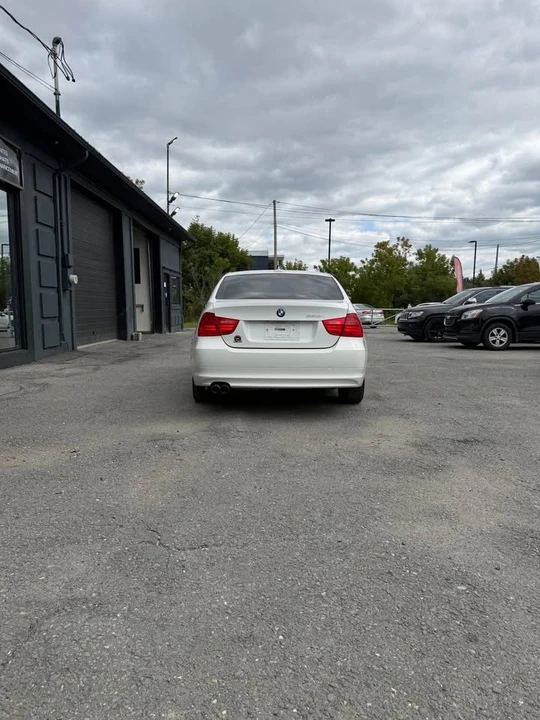 2011 BMW E90 3 Series Sedan - Image 5 of 16