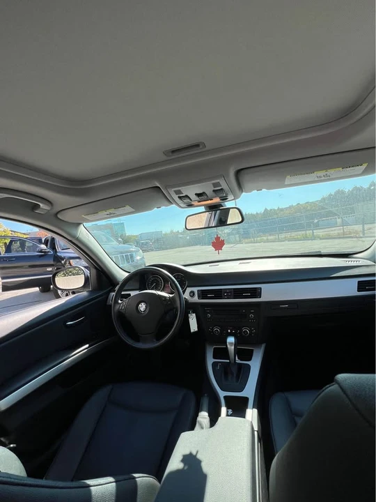 2011 BMW E90 3 Series Sedan - Image 7 of 10