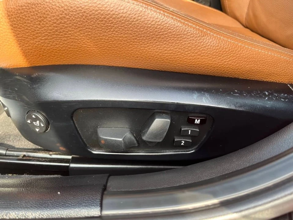 2011 BMW E90 3 Series Sedan - Image 15 of 20