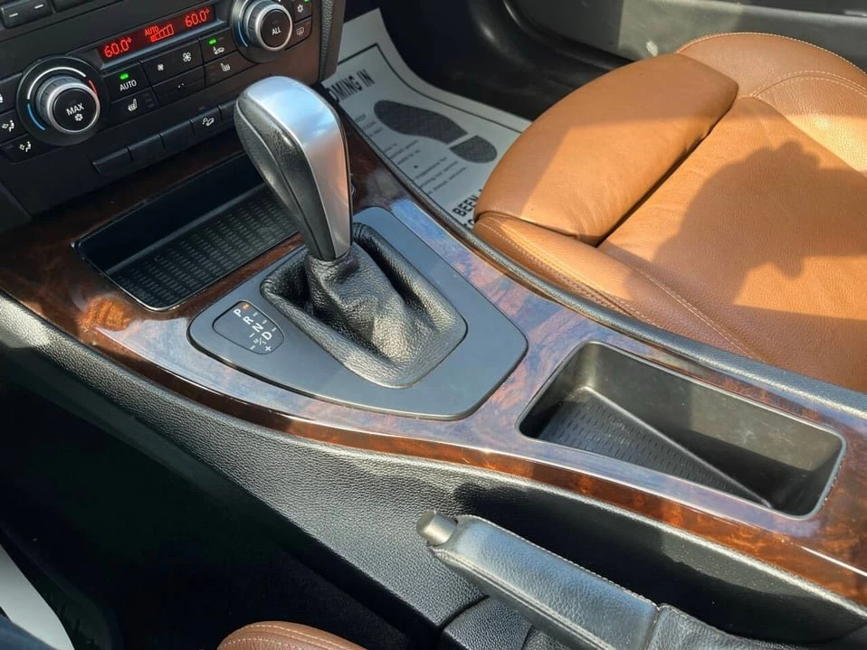 2011 BMW E90 3 Series Sedan - Image 19 of 20