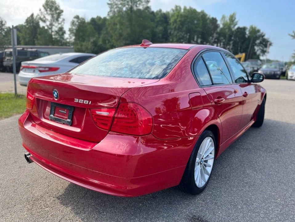 2011 BMW E90 3 Series Sedan - Image 8 of 20
