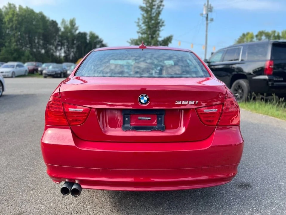 2011 BMW E90 3 Series Sedan - Image 7 of 20