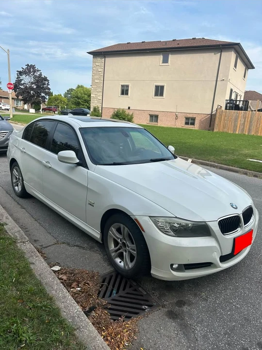 2011 BMW E90 3 Series Sedan - Image 2 of 6