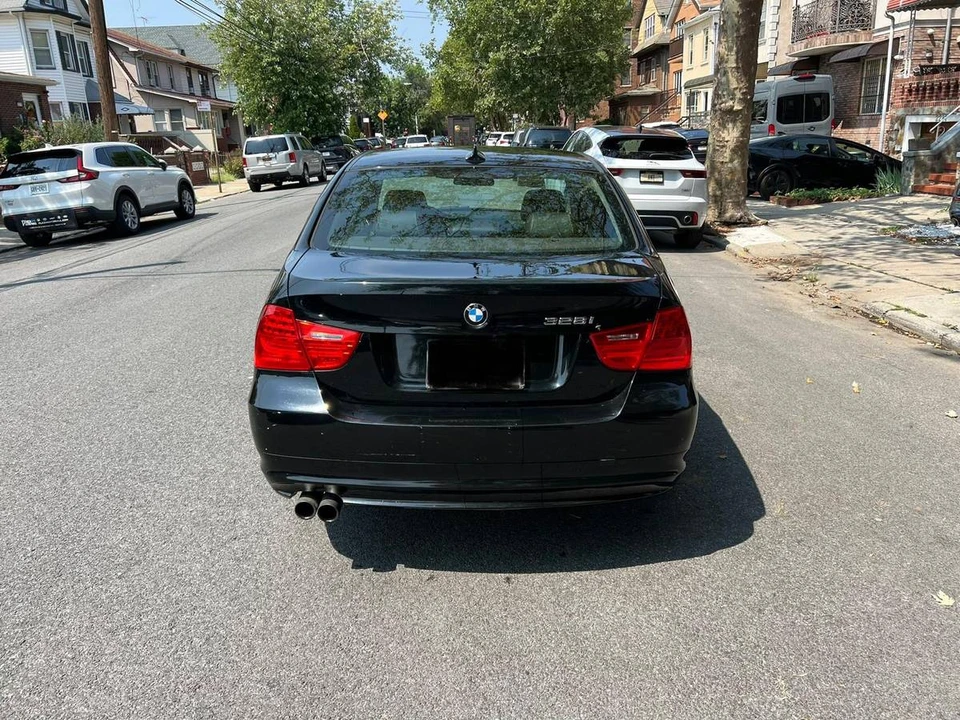 2011 BMW E90 3 Series Sedan - Image 4 of 16