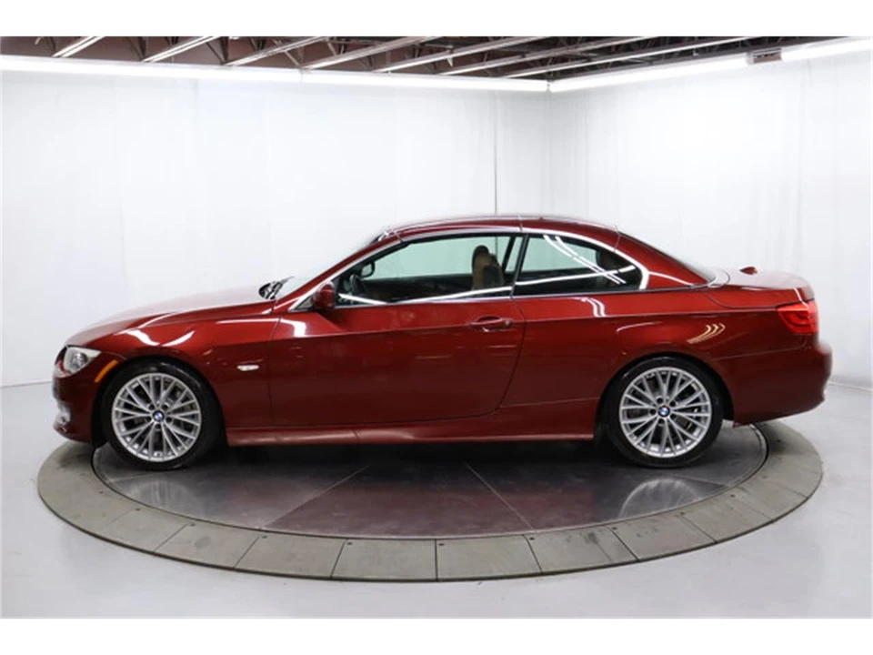 2011 BMW E90 3 Series Sedan - Image 4 of 31