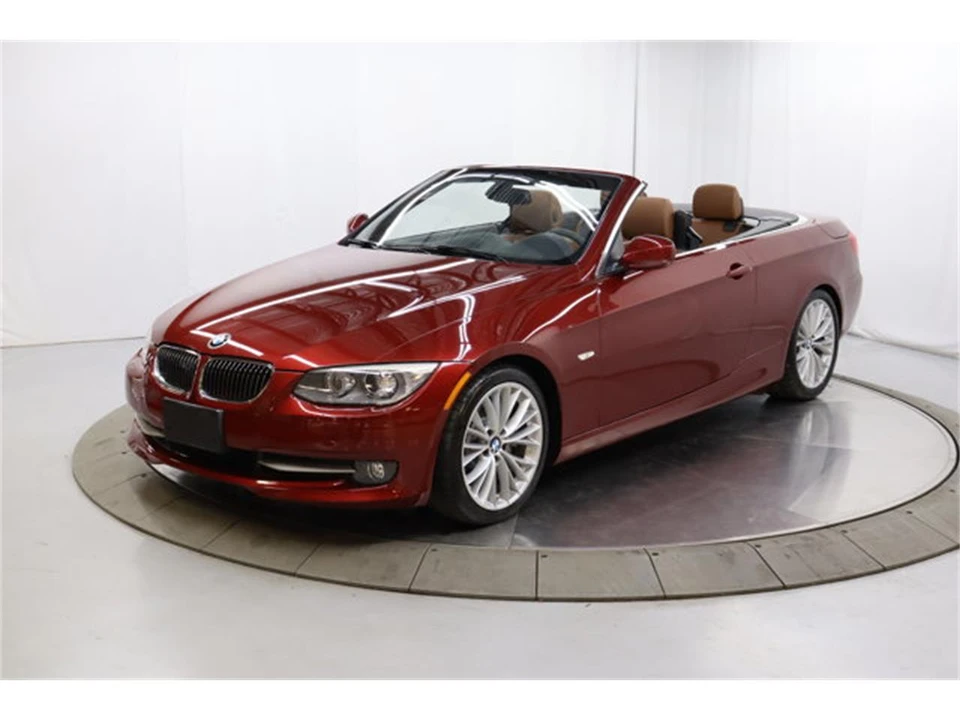 2011 BMW E90 3 Series Sedan - Image 11 of 31