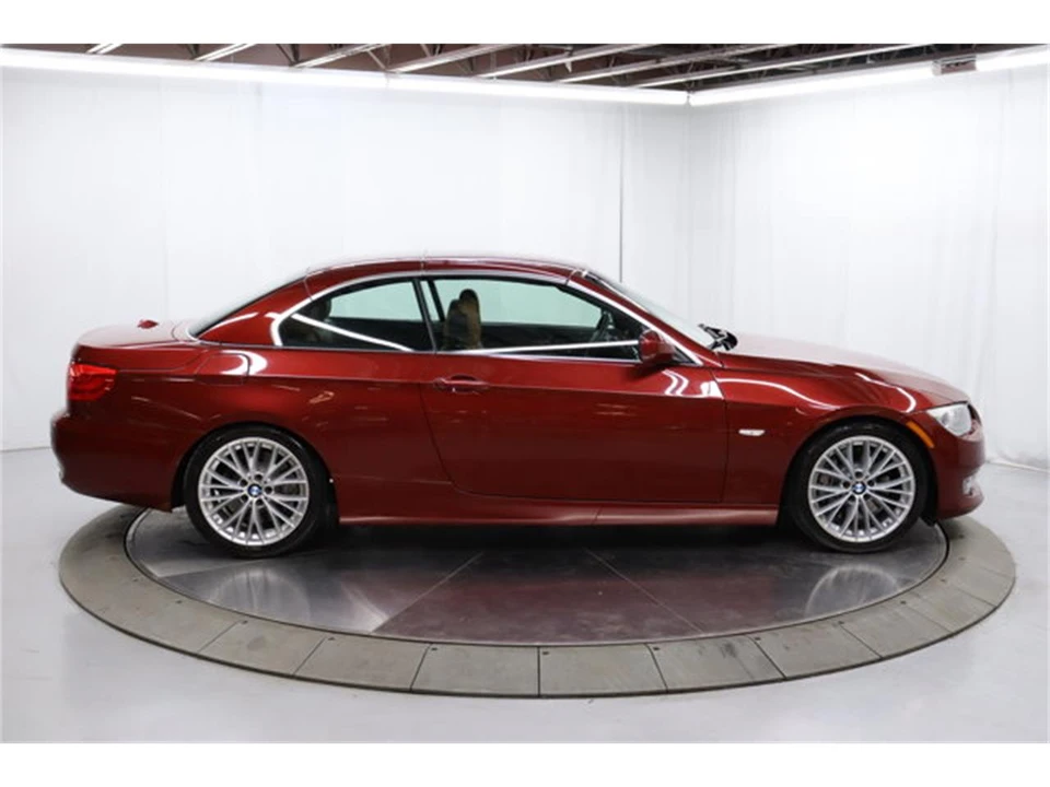 2011 BMW E90 3 Series Sedan - Image 8 of 31