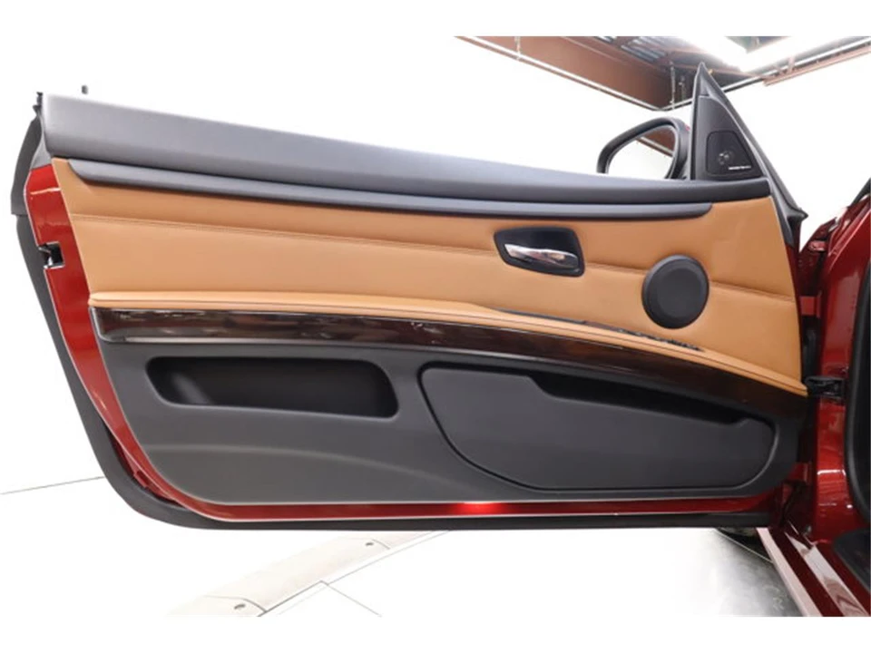 2011 BMW E90 3 Series Sedan - Image 27 of 31