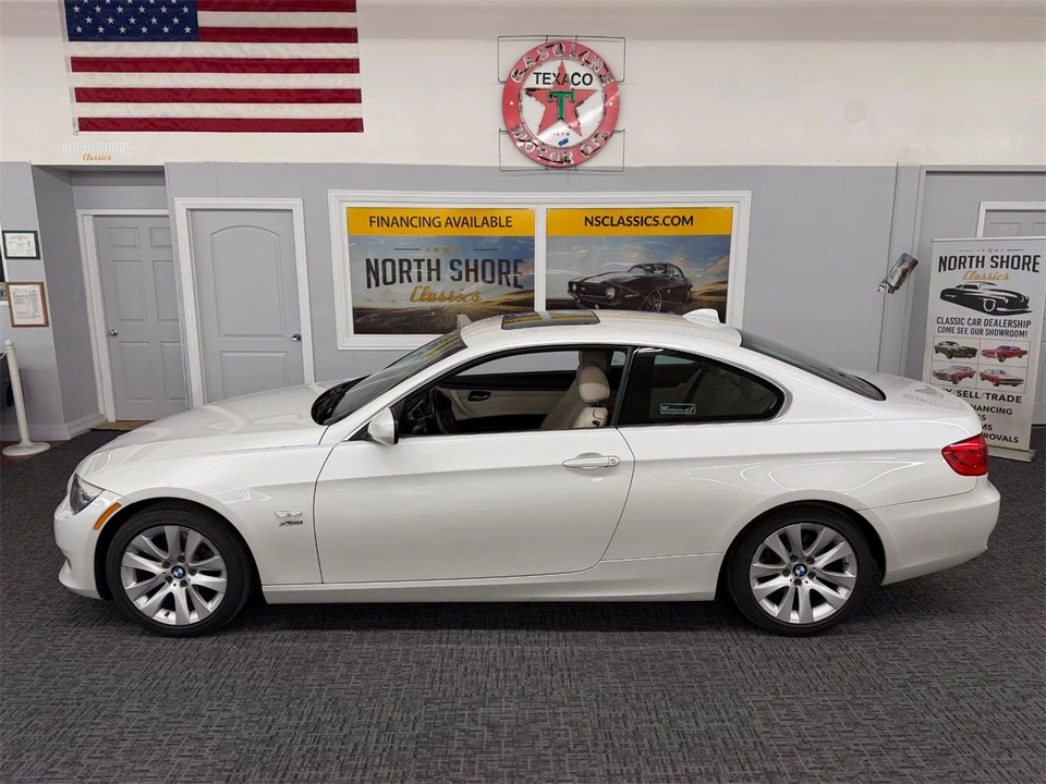 2011 BMW E90 3 Series Sedan - Image 4 of 31