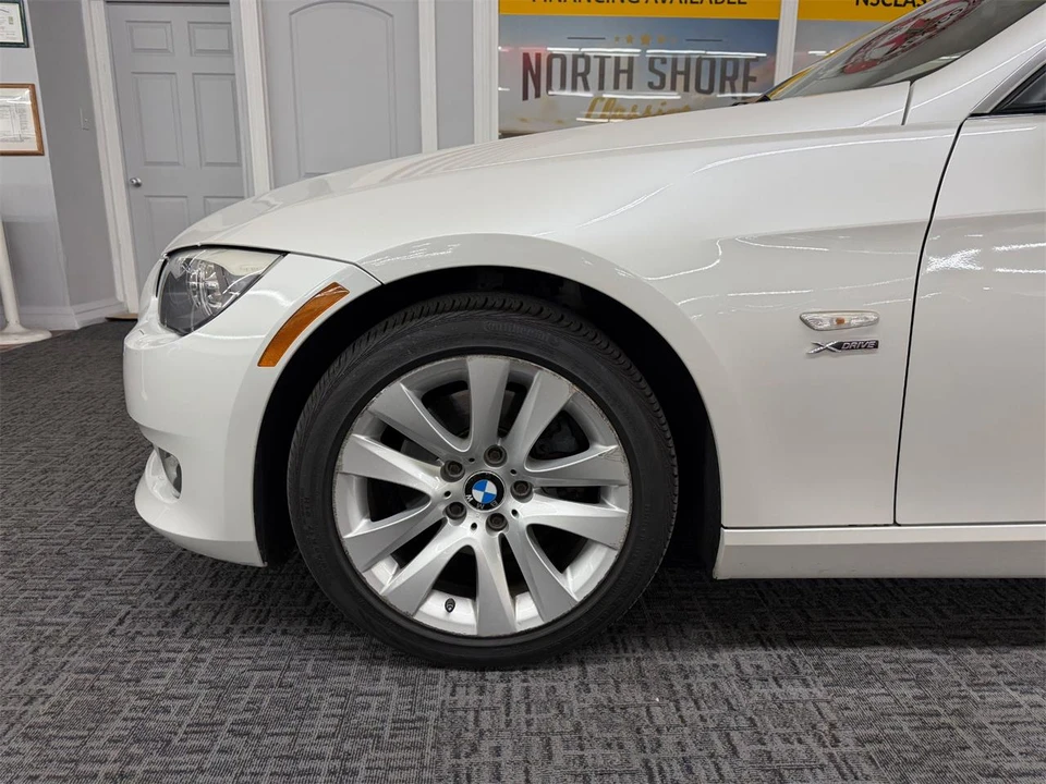 2011 BMW E90 3 Series Sedan - Image 17 of 31