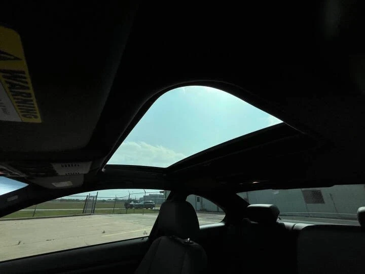 2011 BMW E90 3 Series Sedan - Image 16 of 21