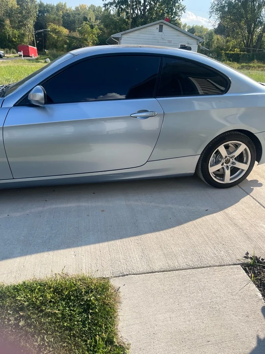 2011 BMW E90 3 Series Sedan - Image 11 of 11