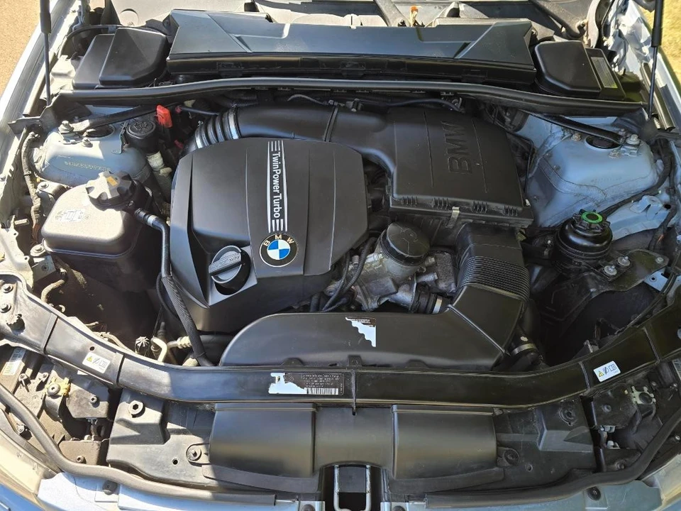 2011 BMW E90 3 Series Sedan - Image 5 of 11