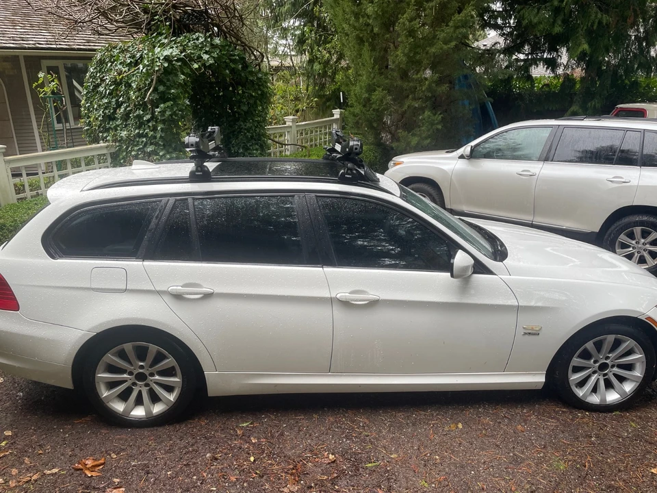 2011 BMW E90 3 Series Sedan - Image 6 of 6