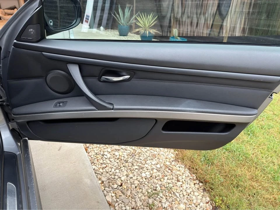 2011 BMW E90 3 Series Sedan - Image 17 of 20