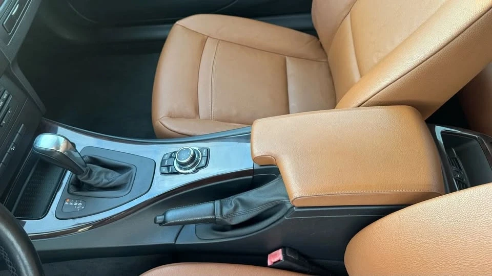 2011 BMW 3 Series - Image 12 of 19