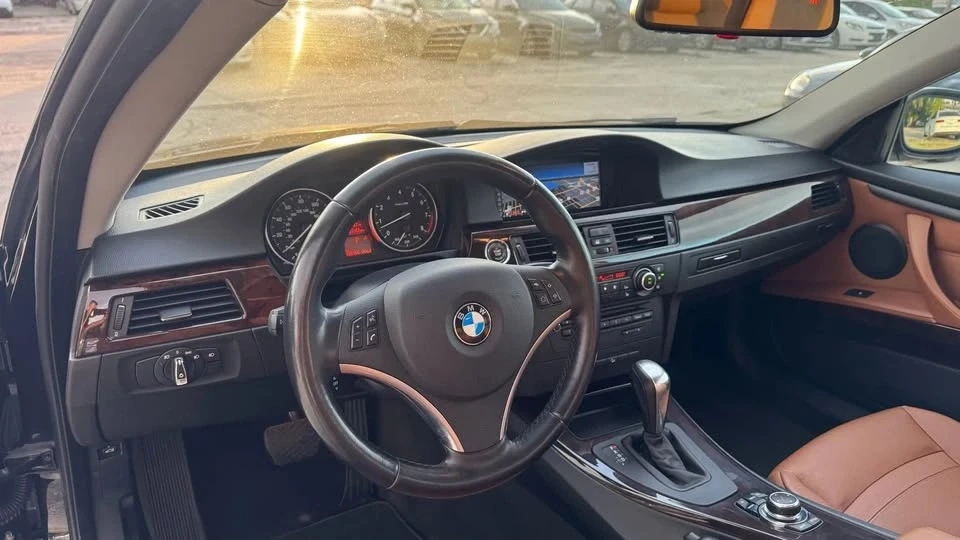 2011 BMW 3 Series - Image 16 of 19