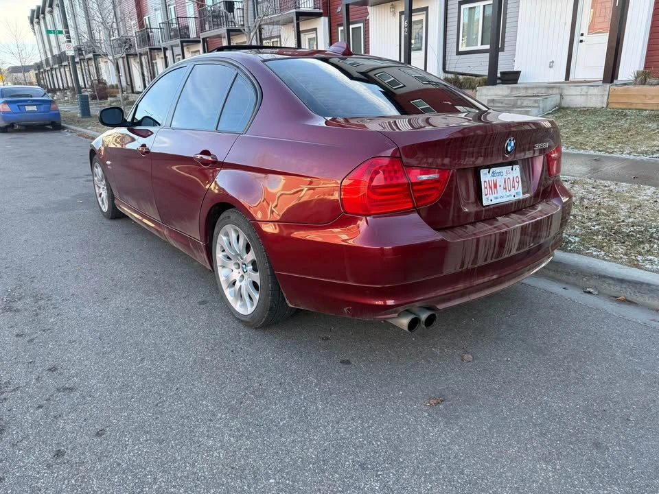 2011 BMW E90 3 Series Sedan - Image 4 of 9