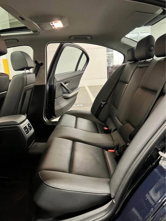 2011 BMW 3 Series - Image 15 of 16