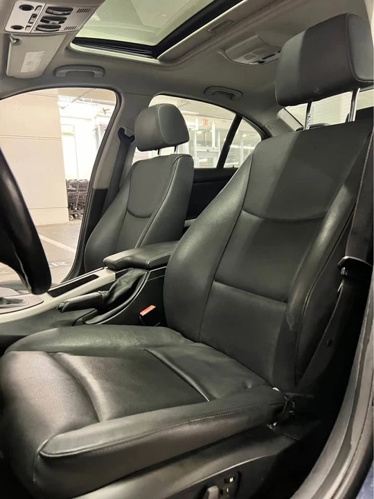 2011 BMW 3 Series - Image 11 of 16