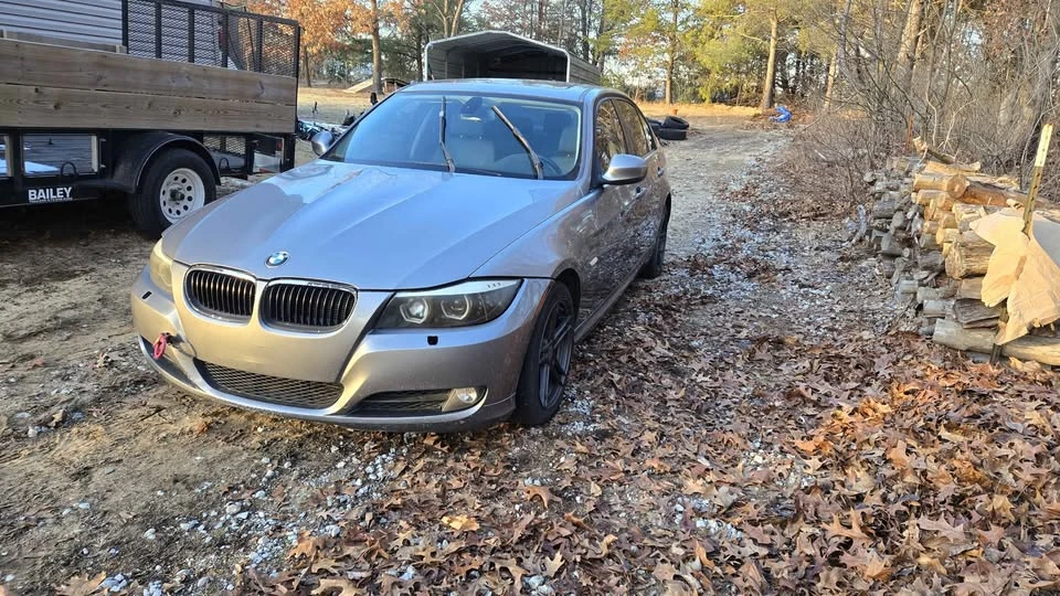 2011 BMW E90 3 Series Sedan - Image 3 of 5