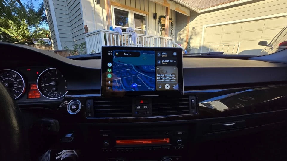 2011 BMW E90 3 Series Sedan - Image 10 of 11
