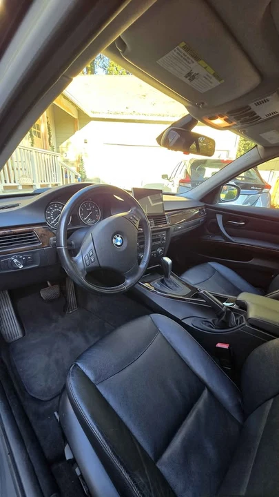 2011 BMW E90 3 Series Sedan - Image 6 of 11