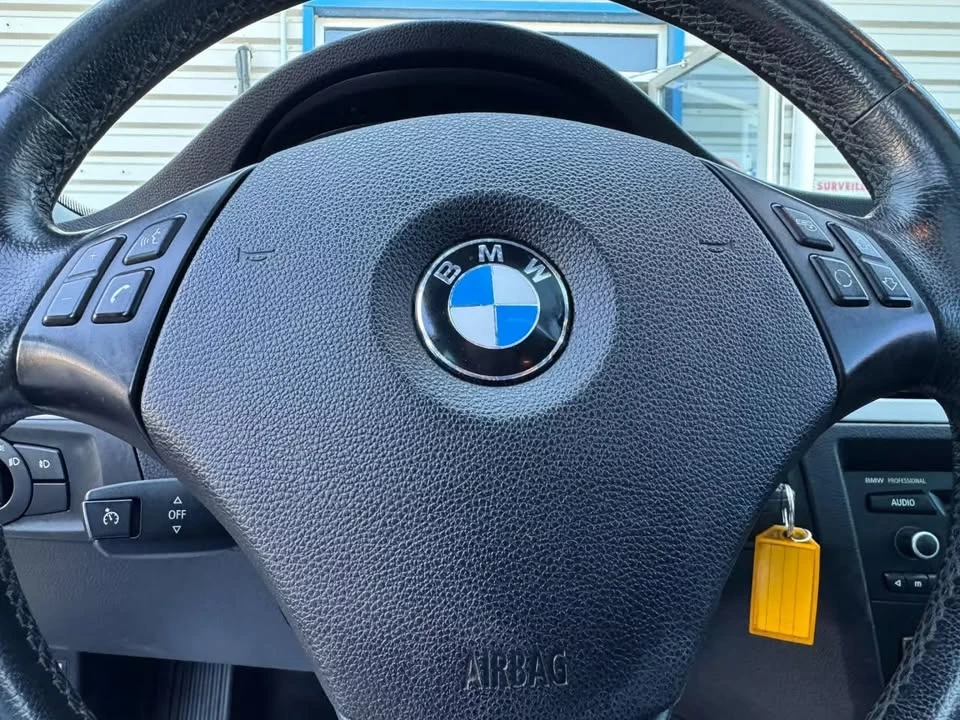 2011 BMW E90 3 Series Sedan - Image 5 of 14