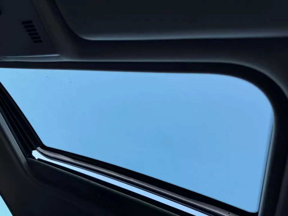 2011 BMW E90 3 Series Sedan - Image 11 of 14