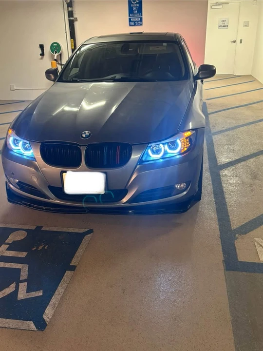 2011 BMW E90 3 Series Sedan - Image 7 of 7