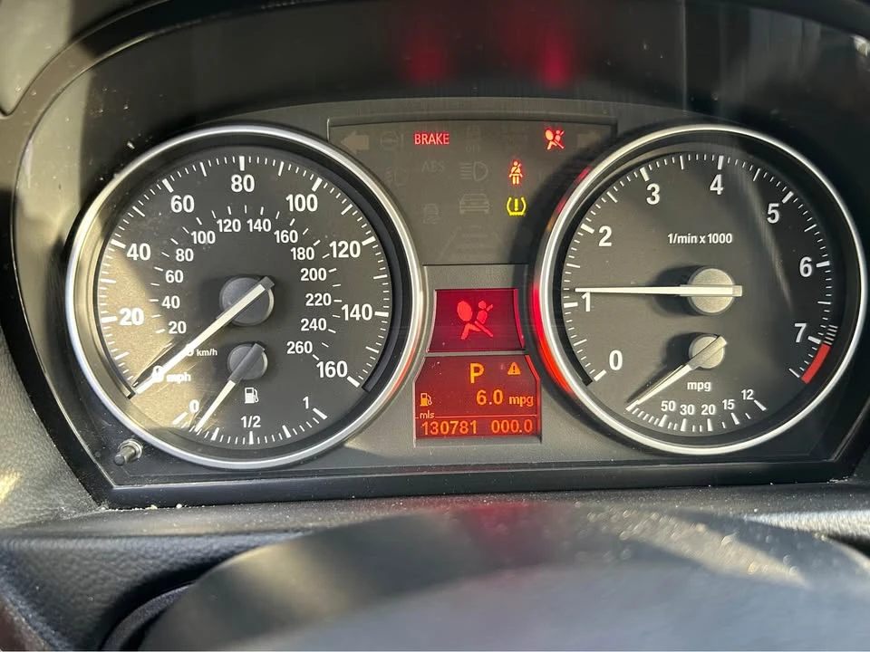 2011 BMW E90 3 Series Sedan - Image 10 of 11