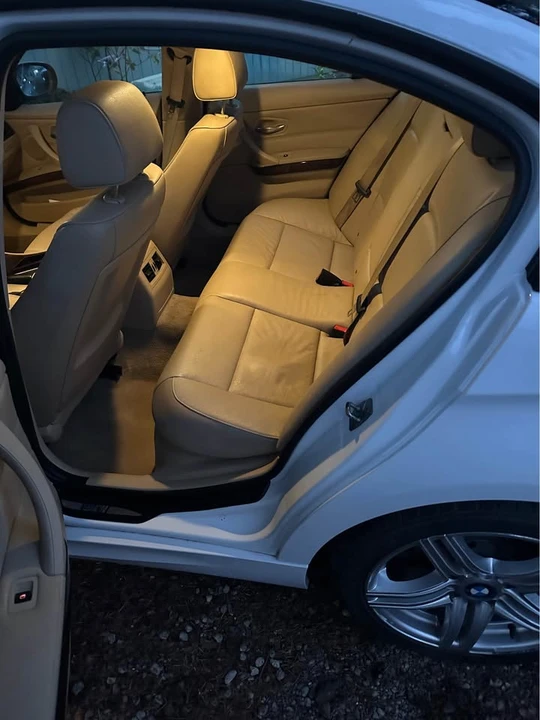 2011 BMW E90 3 Series Sedan - Image 11 of 12