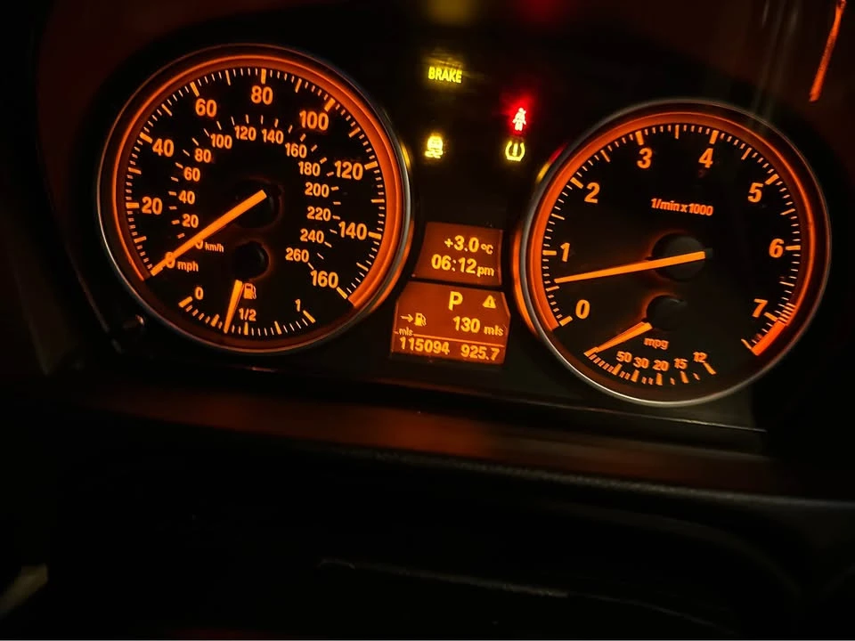 2011 BMW E90 3 Series Sedan - Image 8 of 12