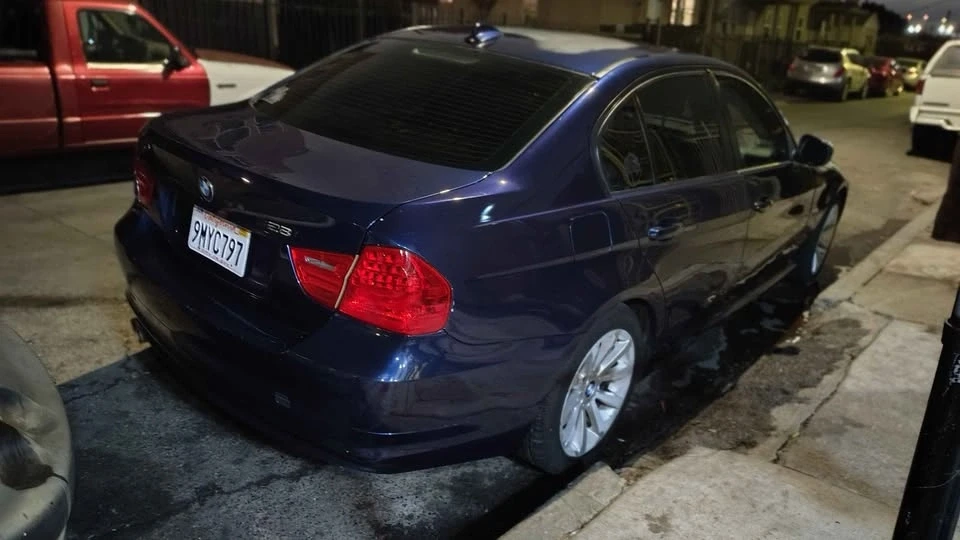 2011 BMW E90 3 Series Sedan - Image 5 of 10
