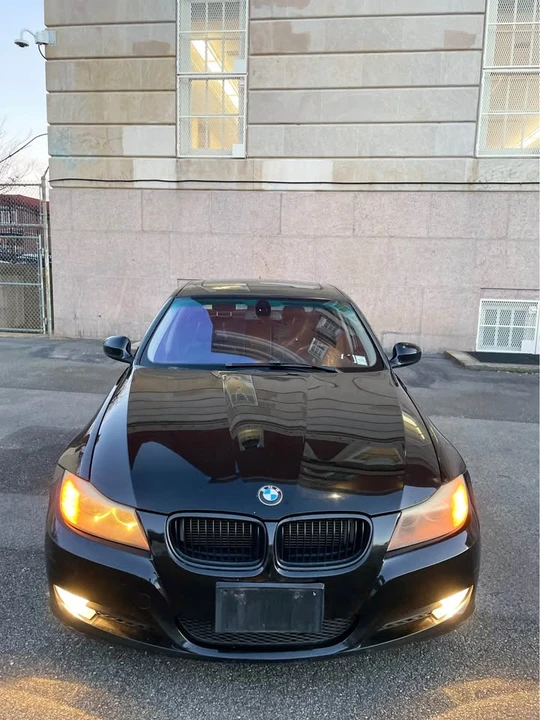 2011 BMW E90 3 Series Sedan - Image 2 of 11