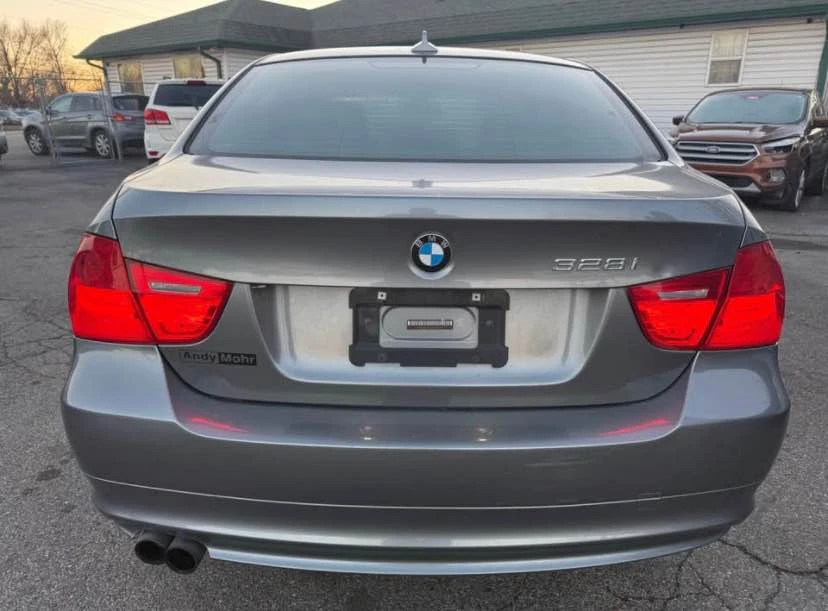 2011 BMW E90 3 Series Sedan - Image 4 of 11