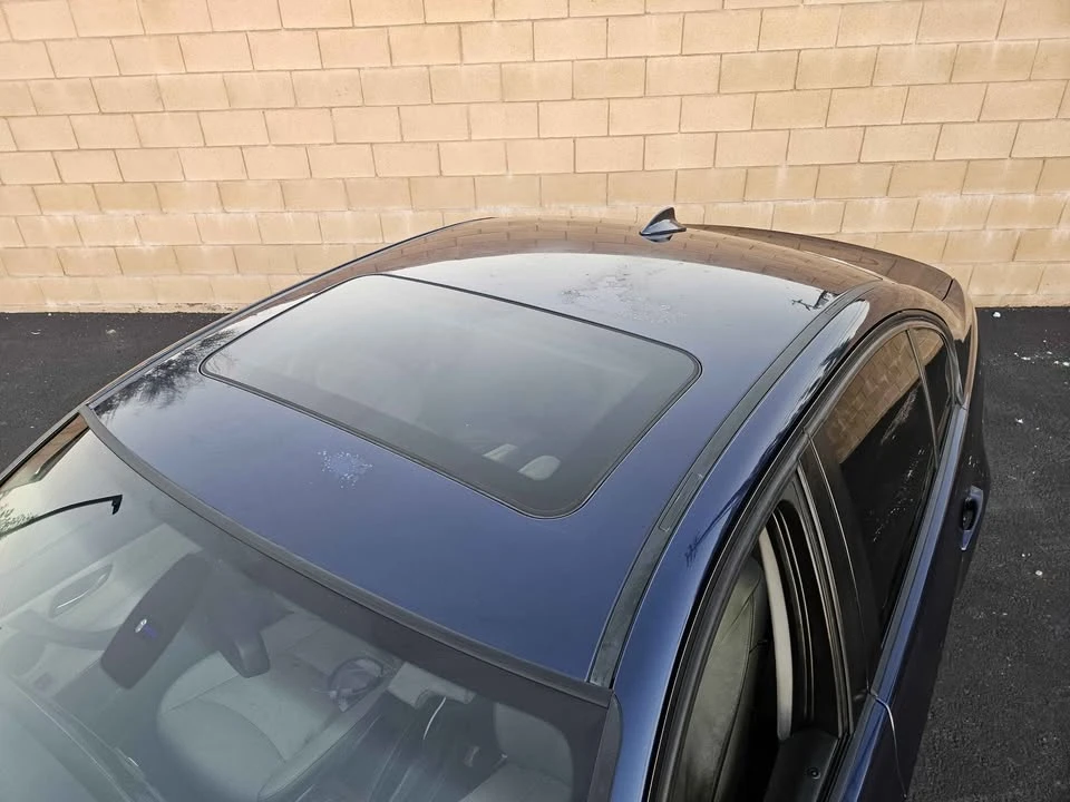 2011 BMW E90 3 Series Sedan - Image 10 of 20