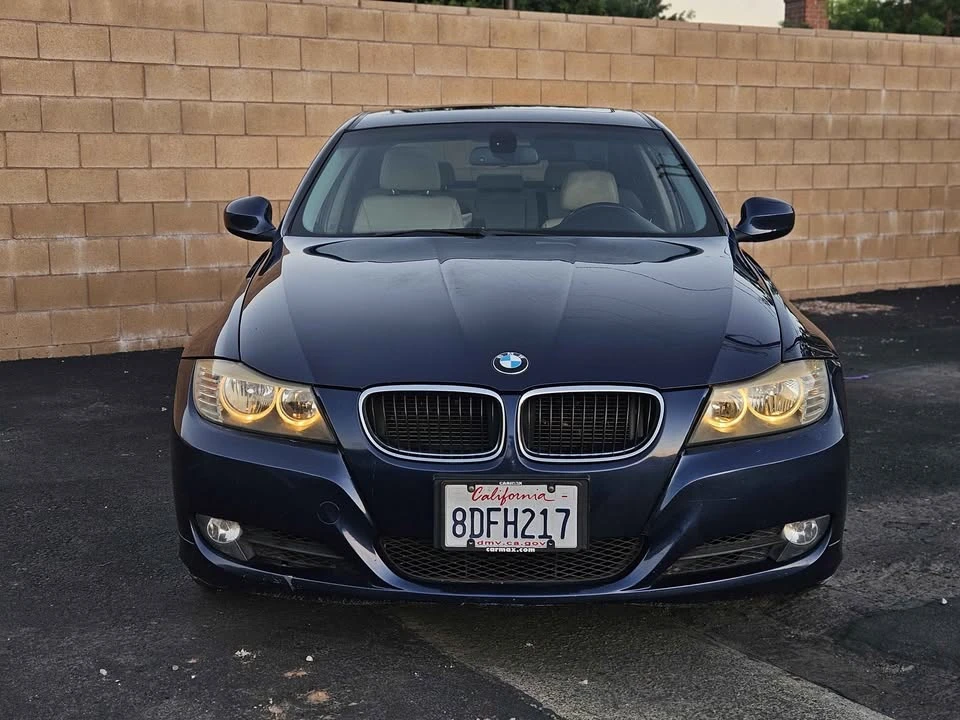 2011 BMW E90 3 Series Sedan - Image 11 of 20