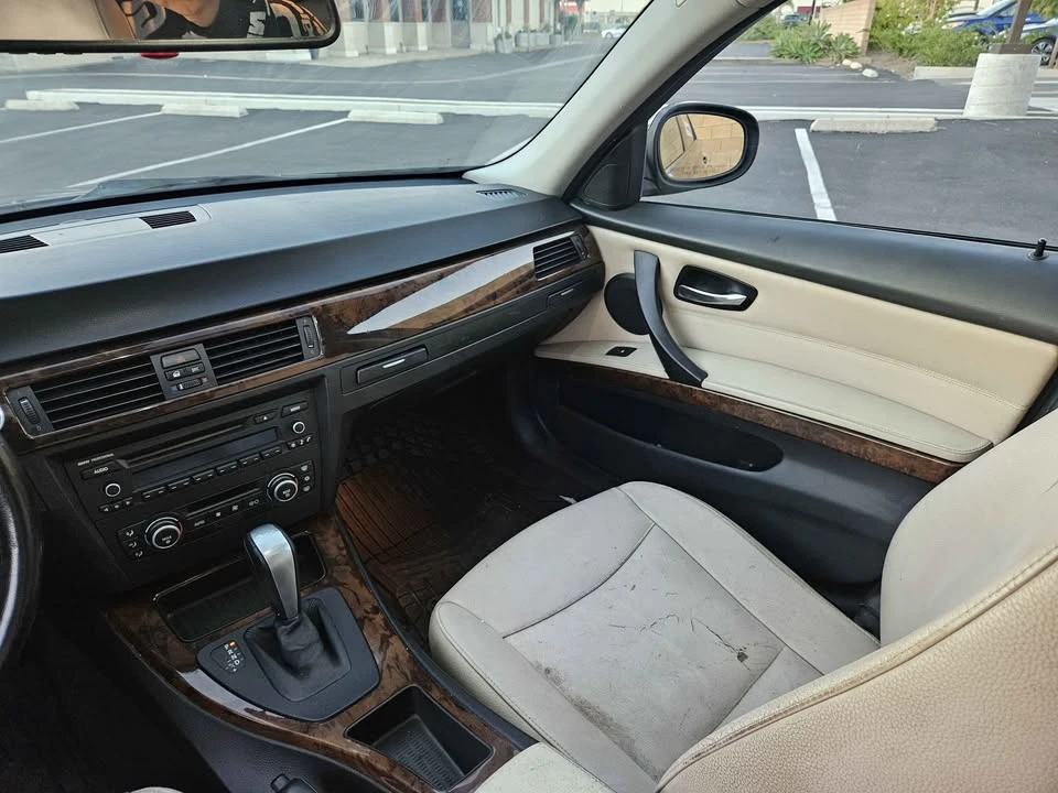 2011 BMW E90 3 Series Sedan - Image 7 of 20