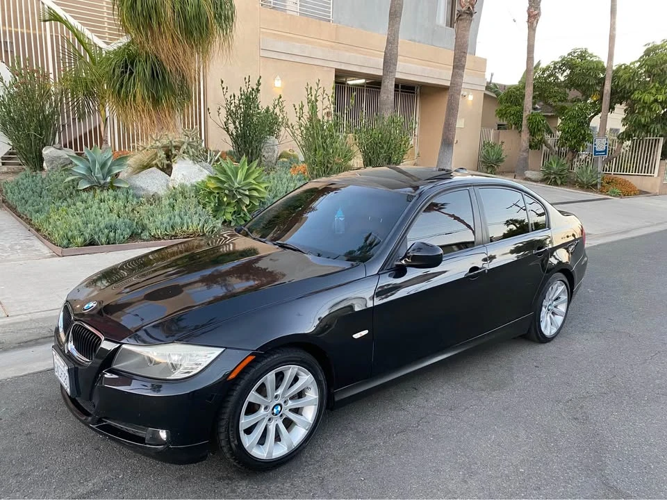 2011 BMW E90 3 Series Sedan - Image 9 of 13