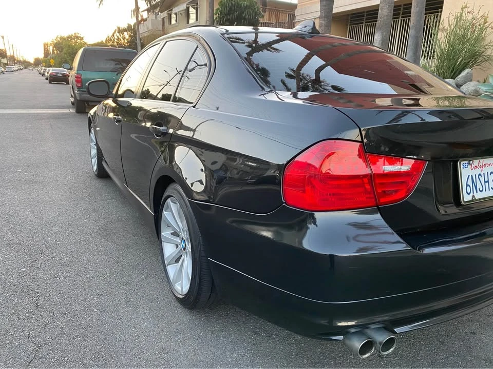 2011 BMW E90 3 Series Sedan - Image 7 of 13