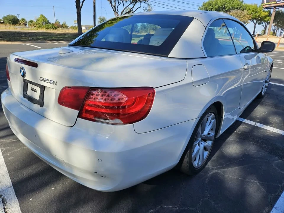 2011 BMW E93 3 Series Convertible - Image 5 of 12